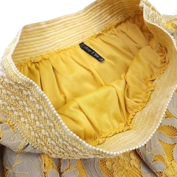 Me To Magic Beige Yellow Gold Lace Floral Embroidered Skirt Sz L - Picture 2 of 16